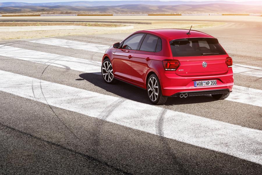  Volkswagen Polo GTI 2017 года  (WW) (фото 14 из 46)